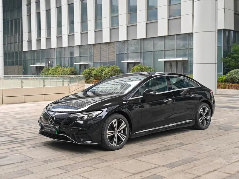 Mercedes-Benz EQE, 2025
