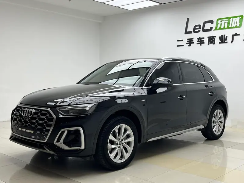 Audi Q5L, 2022
