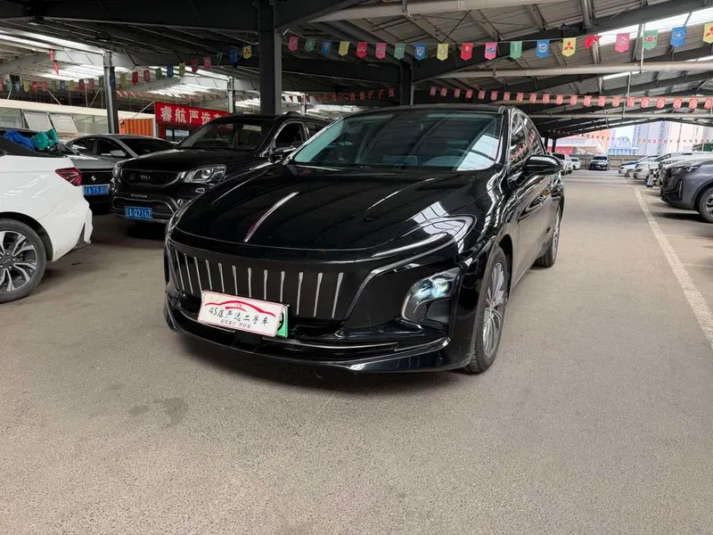 Hongqi E-QM5, 2022