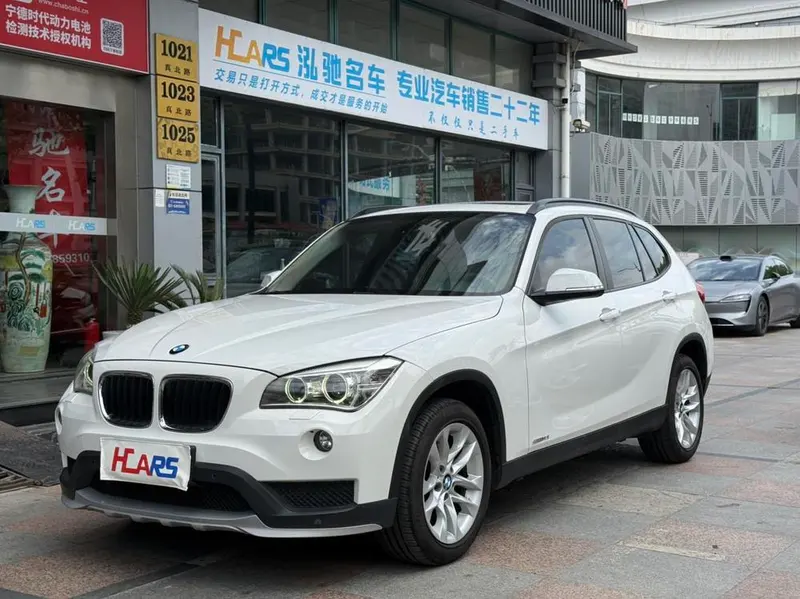 BMW X1 sDrive18i Fashion Version, 2014 — фото 1