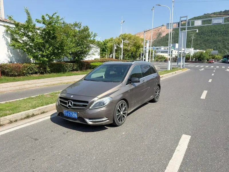 Mercedes-Benz B-Class B 200, 2012 — фото 1