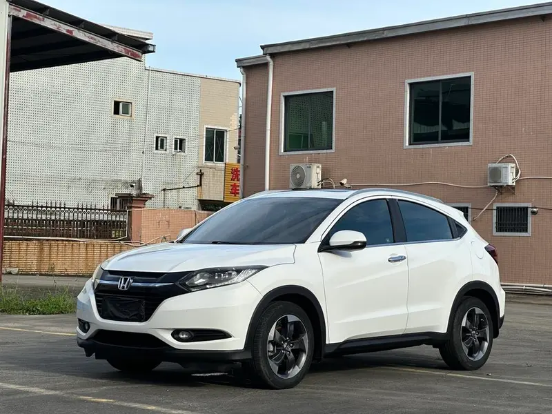 Honda Vezel 1.8L CVT 2WD Luxury Version, 2015 — фото 1