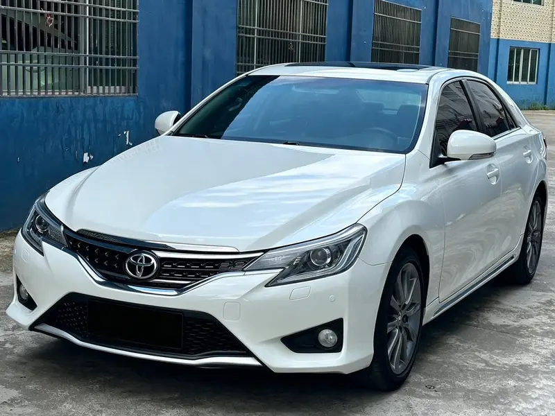 Toyota Reiz 2.5V Style Sharp Edition, 2013 — фото 1