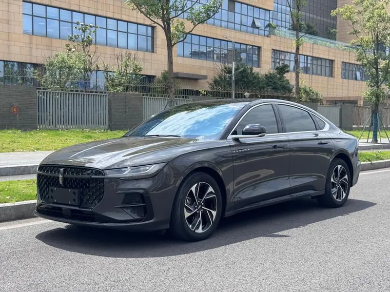 Lincoln Z, 2022