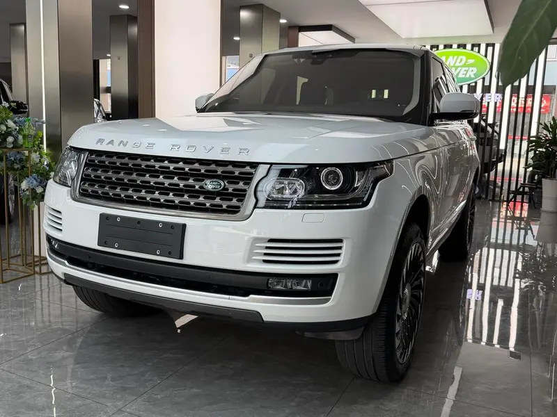 Land Rover Range Rover 3.0T Parallel Import, 2017 — фото 1