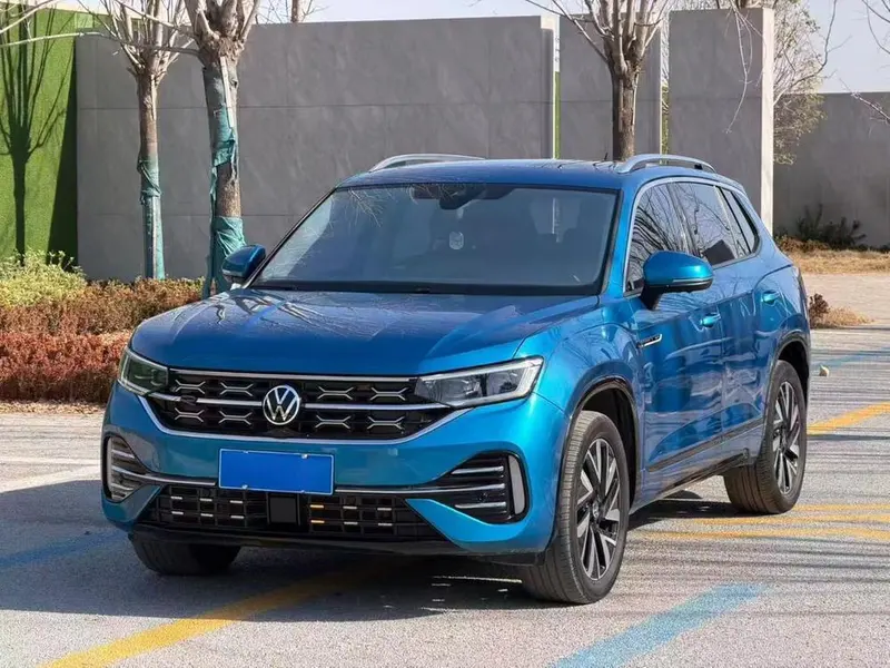 Volkswagen Tayron 380TSI 4WD R-Line Edition, 2023 — фото 1