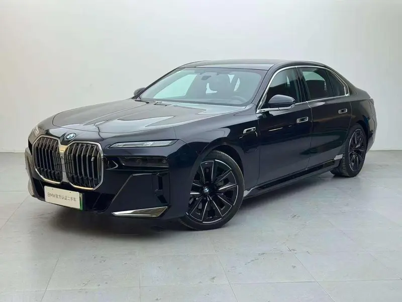BMW i7 xDrive60L Luxury, 2023 — фото 1