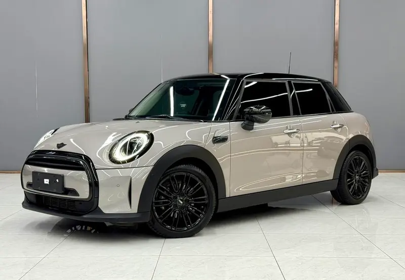 MINI MINI 1.5T COOPER Artist Edition, 2022 — фото 1