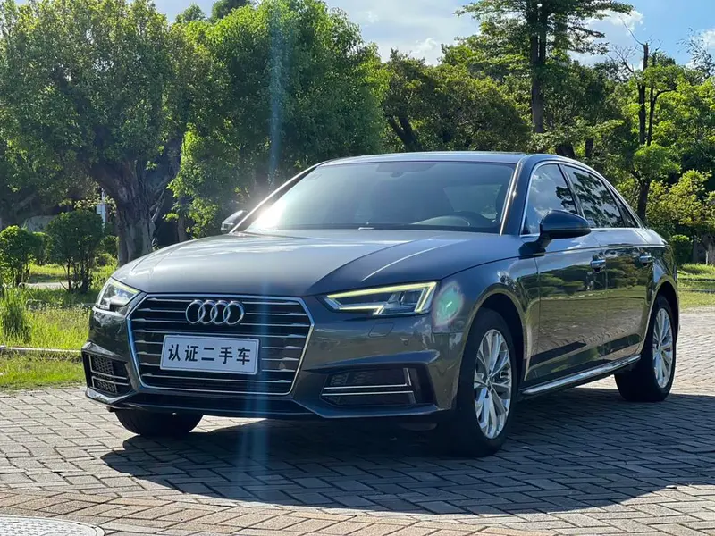 Audi A4L 40 TFSI Version CN6, 2019 — фото 1