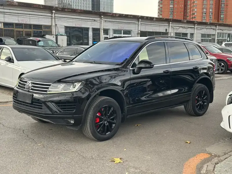Volkswagen Touareg, 2017 — фото 1
