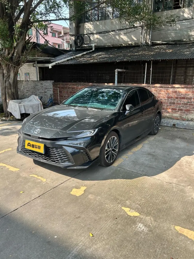 Toyota Camry, 2026