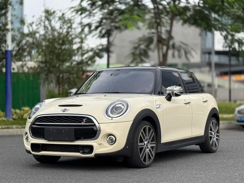 MINI MINI 2.0T COOPER S Artist Edition, 2019 — фото 1