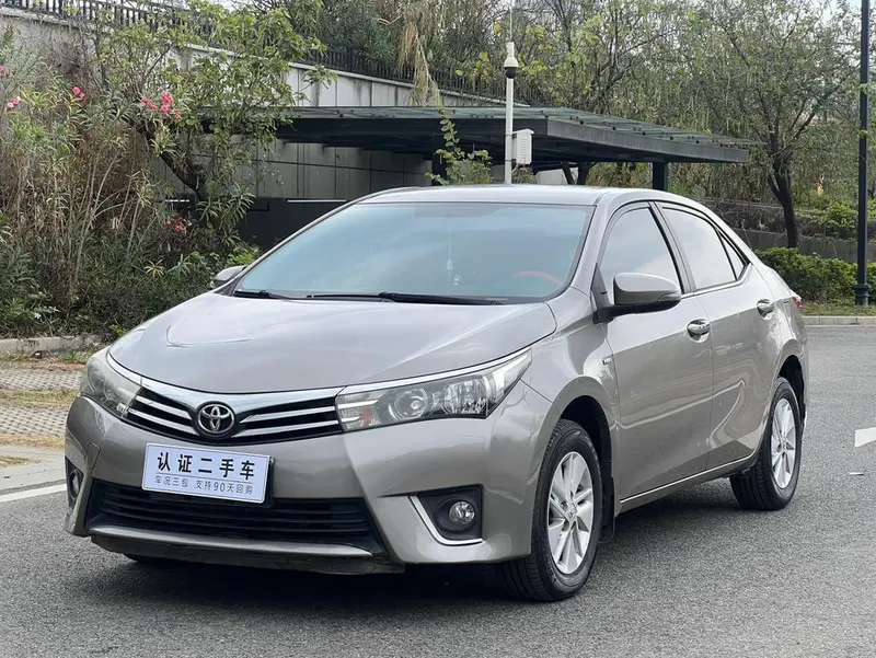 Toyota Corolla 1.6L Manual GL, 2014 — фото 1