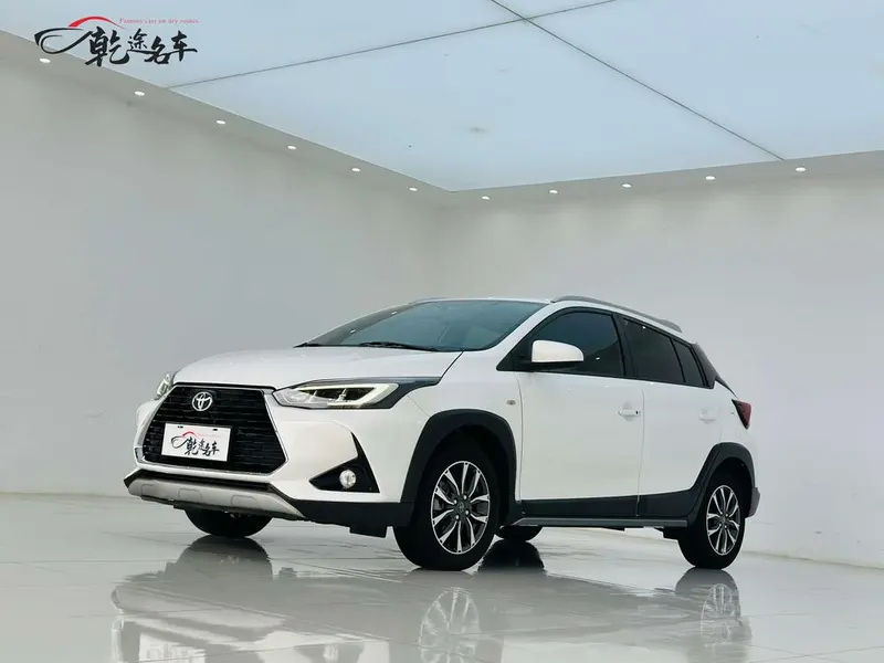Toyota Yaris L, 2022