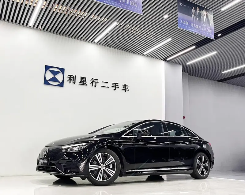 Mercedes-Benz EQE, 2025