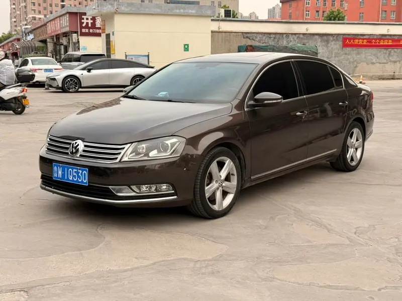Volkswagen Magotan 1.8TSI Premium Version, 2015 — фото 1