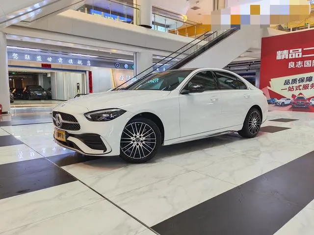 Mercedes-Benz C-Class, 2024
