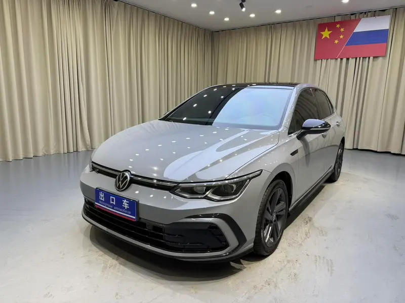Volkswagen Golf, 2023