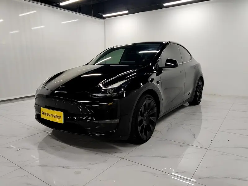 Tesla Model Y, 2021