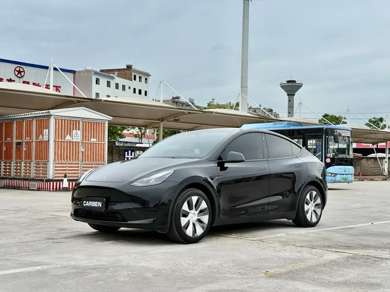 Tesla Model Y, 2022