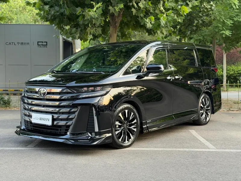 Toyota Vellfire, 2023