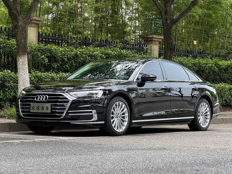Audi A8 A8L 50 TFSI quattro Comfort Version Edition, 2022 — фото 1