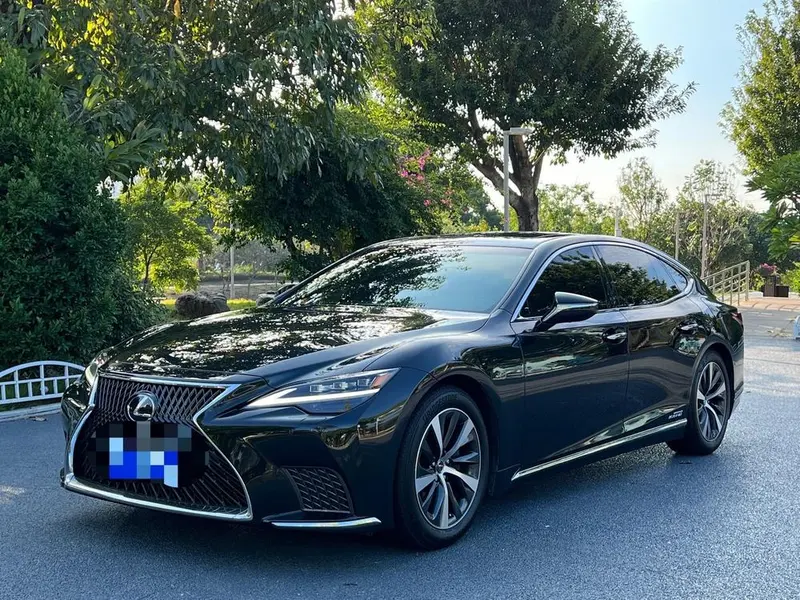 Lexus LS, 2021