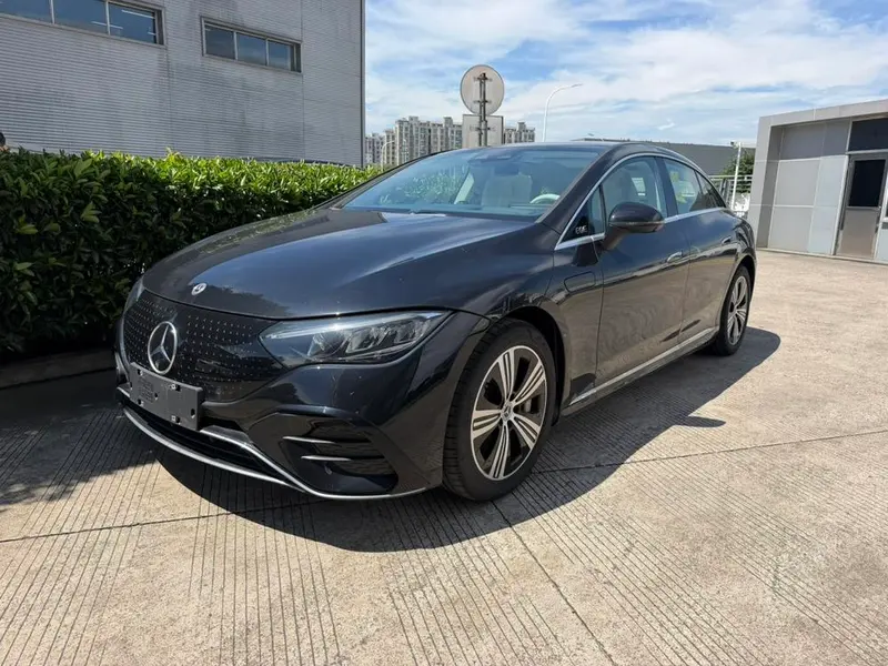 Mercedes-Benz EQE, 2025