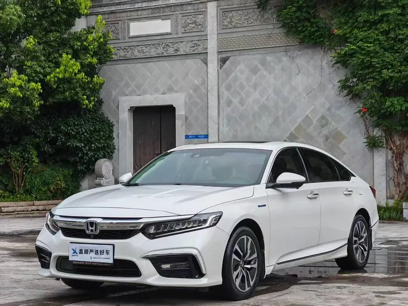 Honda Inspire Sharp · Hybrid 2.0L Edition CN6, 2019 — фото 1