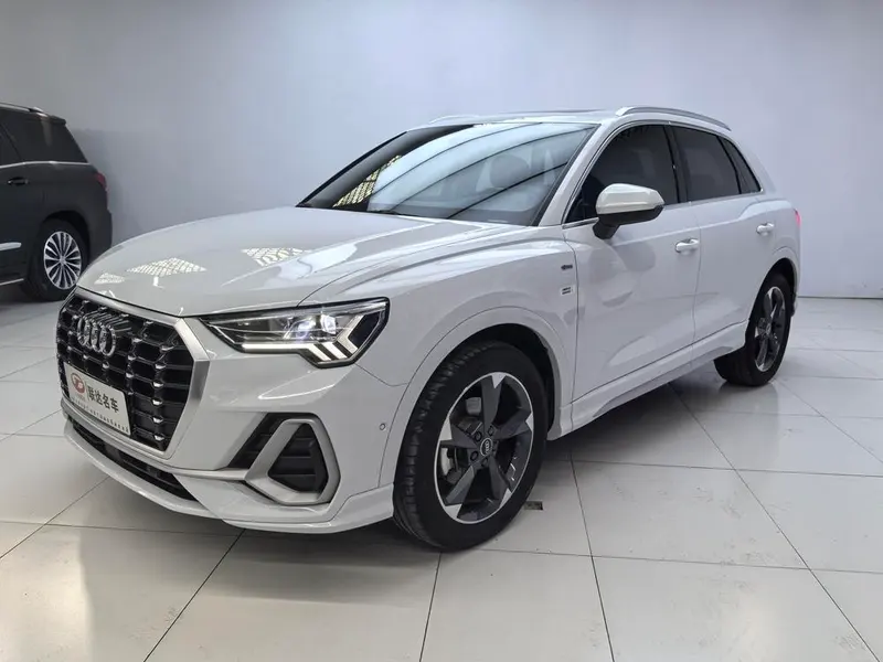 Audi Q3 35 TFSI Fashion Version, 2022 — фото 1