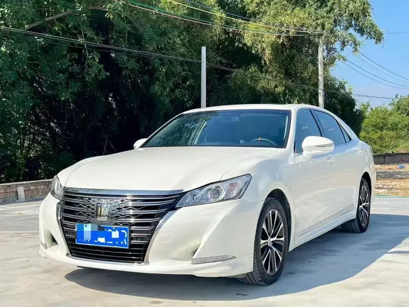Toyota Crown 2.0T Fashion Edition, 2018 — фото 1