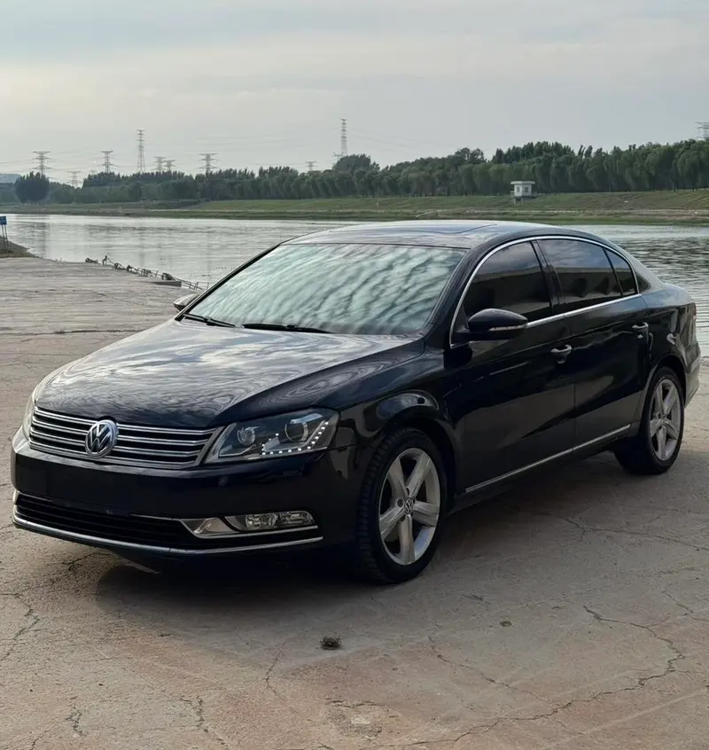 Volkswagen Magotan 2.0TSI Premium Version, 2015 — фото 1