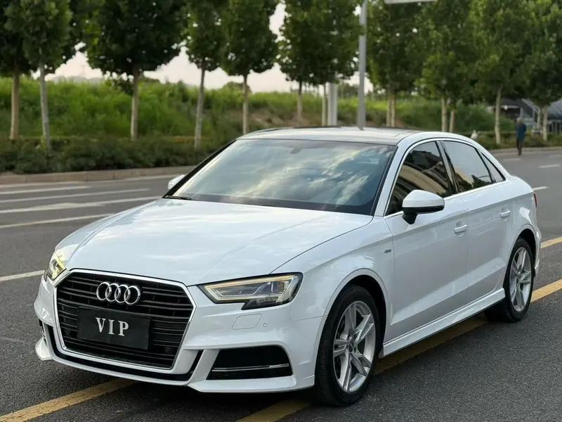 Audi A3 Limousine 35 TFSI Fashion Version CN6, 2019 — фото 1