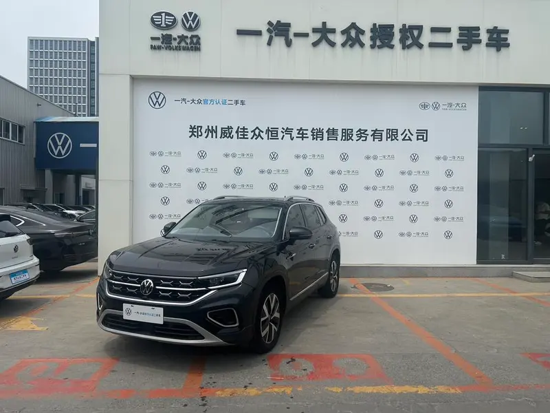 Volkswagen Tayron 330TSI 2WD Luxury Plus Edition, 2023 — фото 1