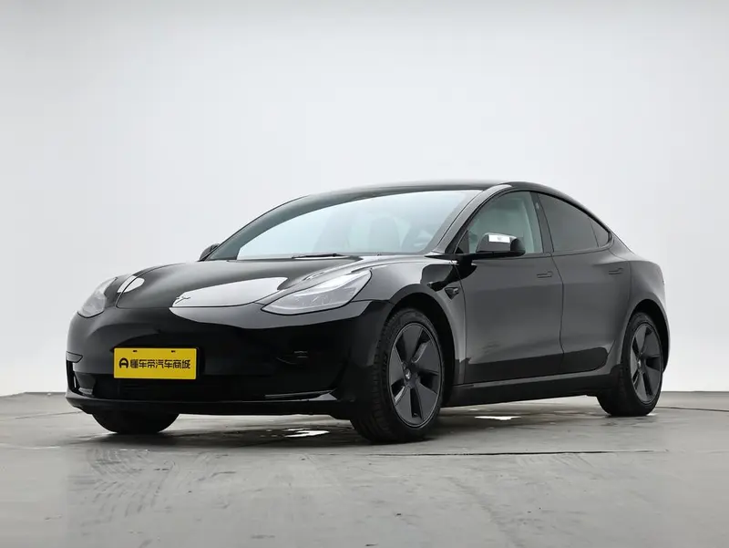 Tesla Model 3, 2022
