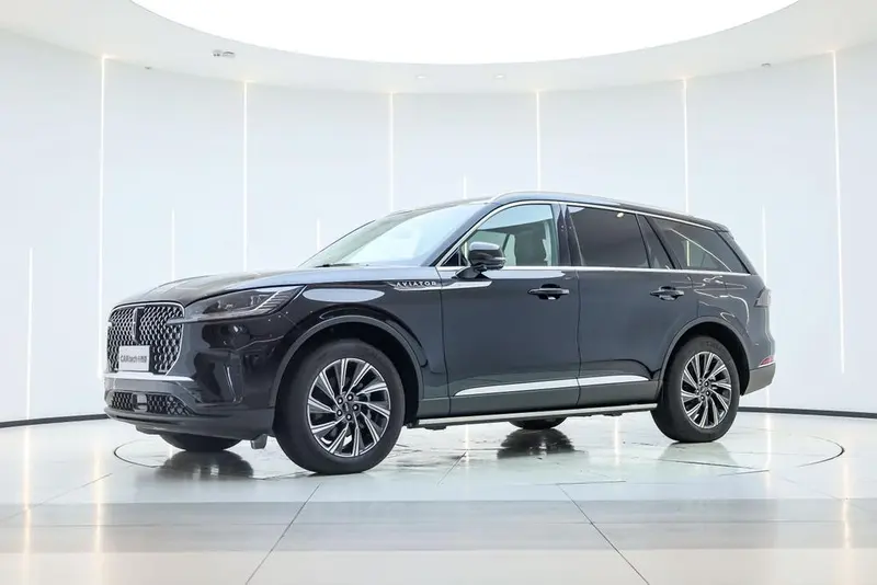Lincoln Aviator 3.0T V6 4WD Edition 6-Seater, 2024 — фото 1