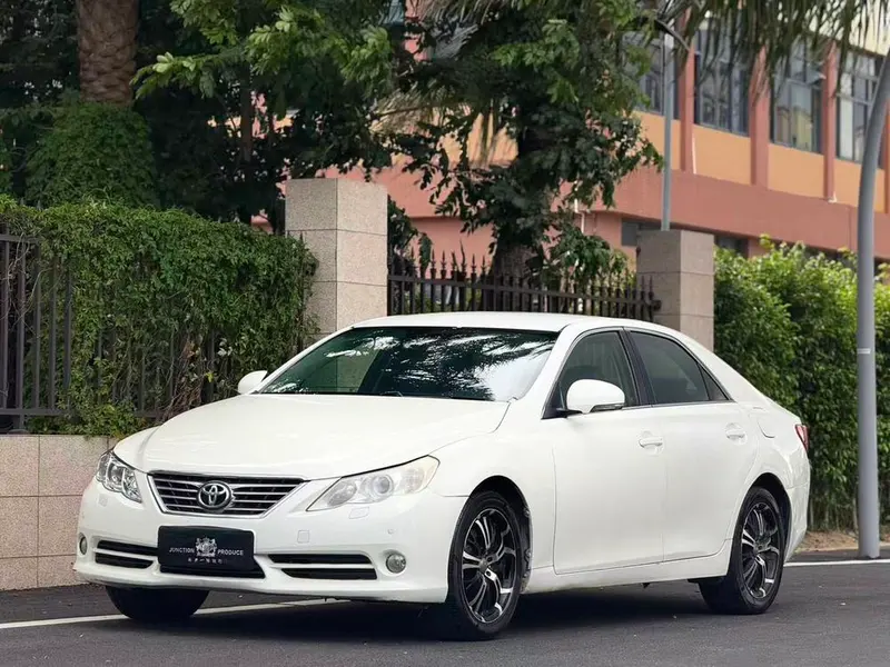 Toyota Reiz, 2010