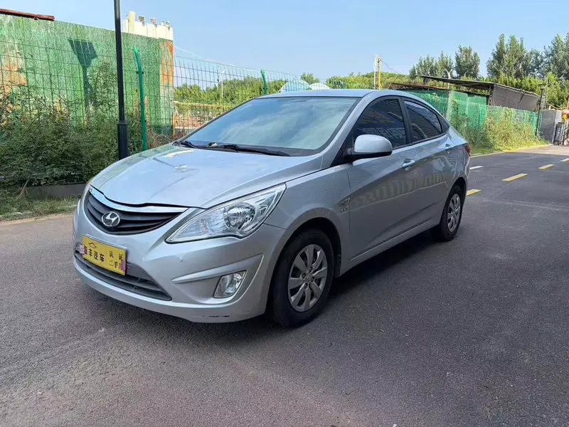 Hyundai Verna, 2010