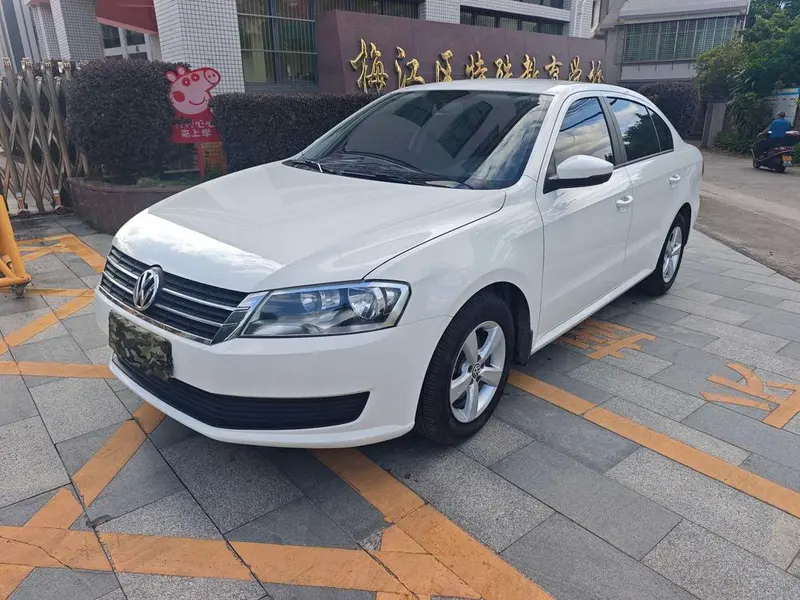 Volkswagen Lavida, 2013
