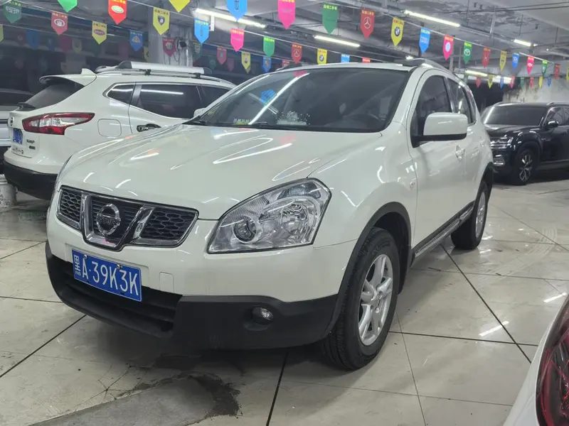 Nissan Qashqai 2.0XL CVT 2WD, 2012 — фото 1
