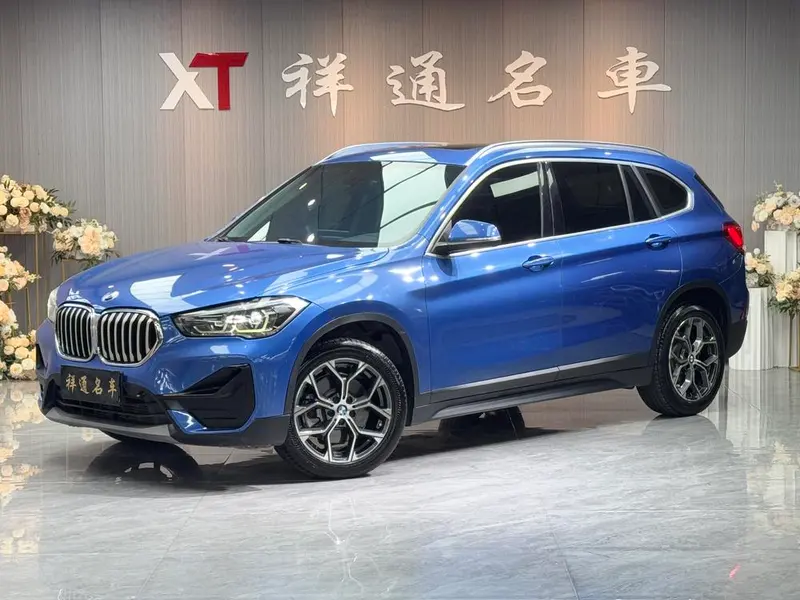 BMW X1 sDrive25Li Leading Version, 2020 — фото 1