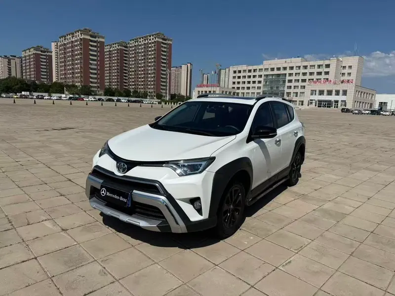 Toyota RAV4 2.0L CVT 2WD Style Edition CN6, 2019 — фото 1