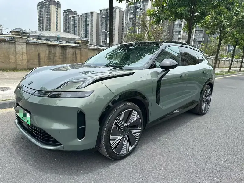 Lynk & Co 08 EM-P, 2023