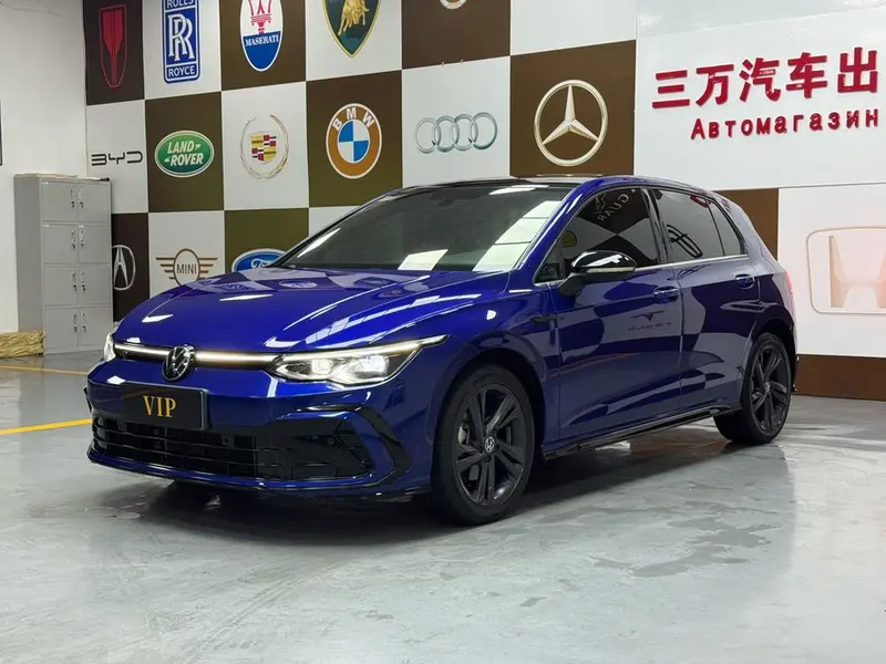 Volkswagen Golf, 2023