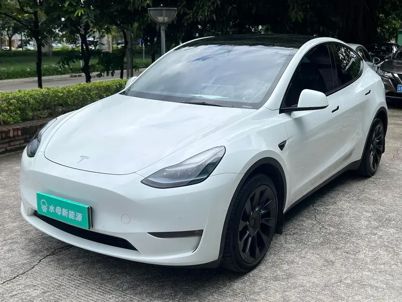 Tesla Model Y, 2023