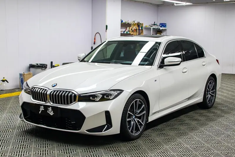 BMW 3-Series, 2023