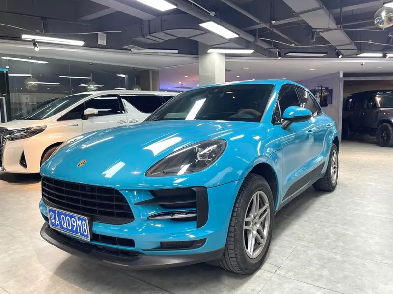 Porsche Macan, 2021