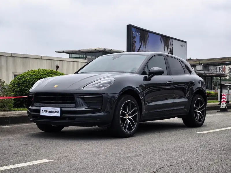 Porsche Macan, 2022