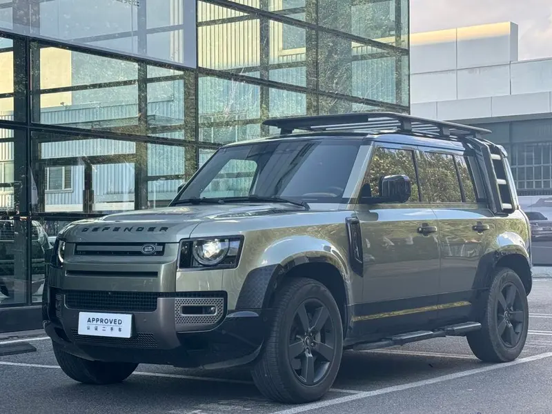 Land Rover Defender, 2024