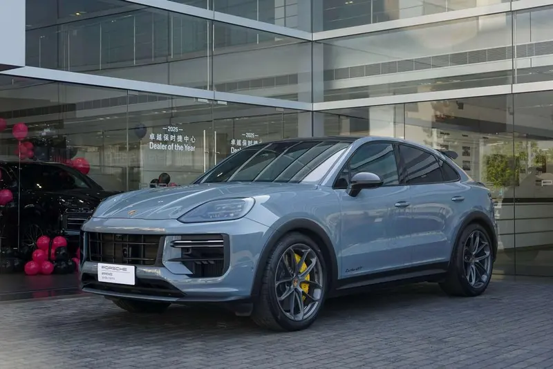 Porsche Cayenne, 2023